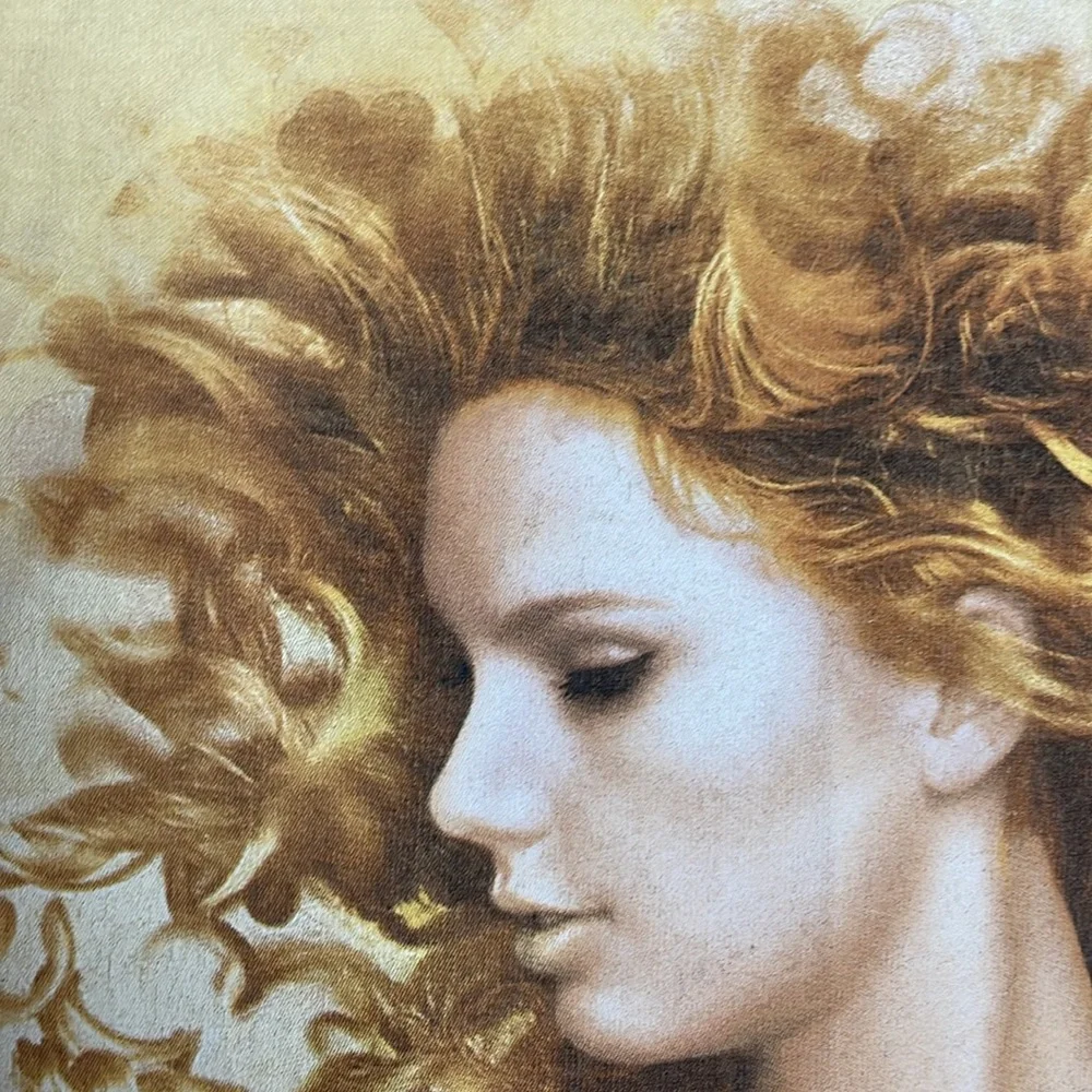 Taylor Swift Yellow Fearless Tour T-shirt on Anvil Tag Size Medium - Picture 5 of 5